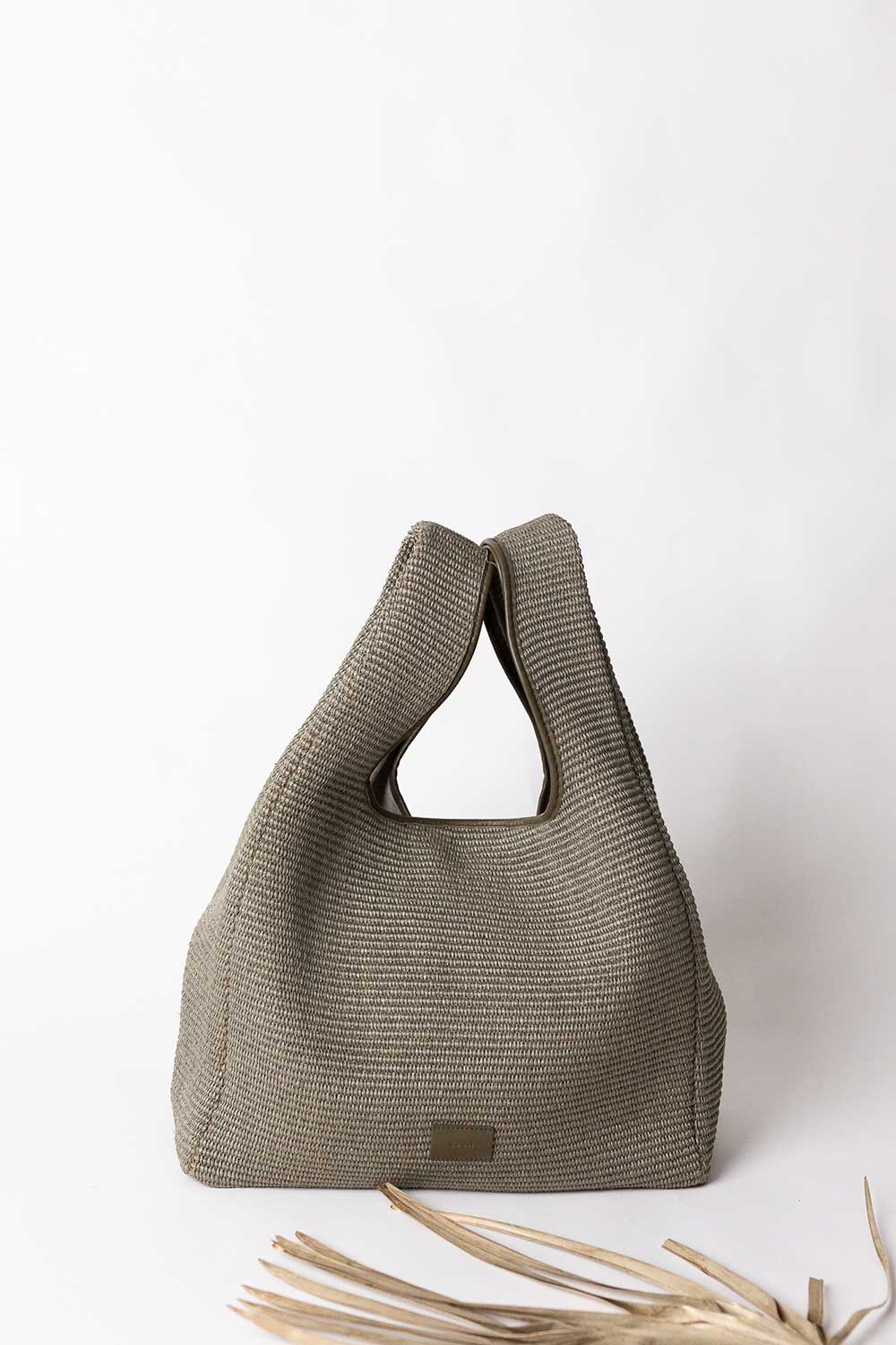 coolt, bobs over rafia olive, 2024, fashion made in italy